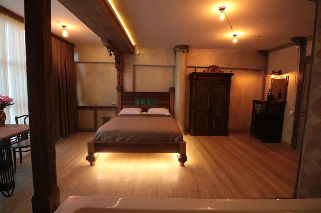 Artists Residence In Тбилиси Экстерьер фото