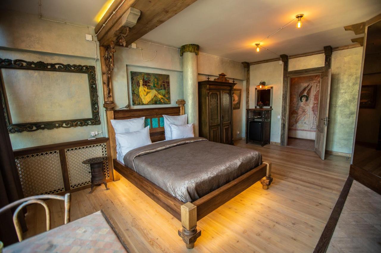 Artists Residence In Тбилиси Экстерьер фото