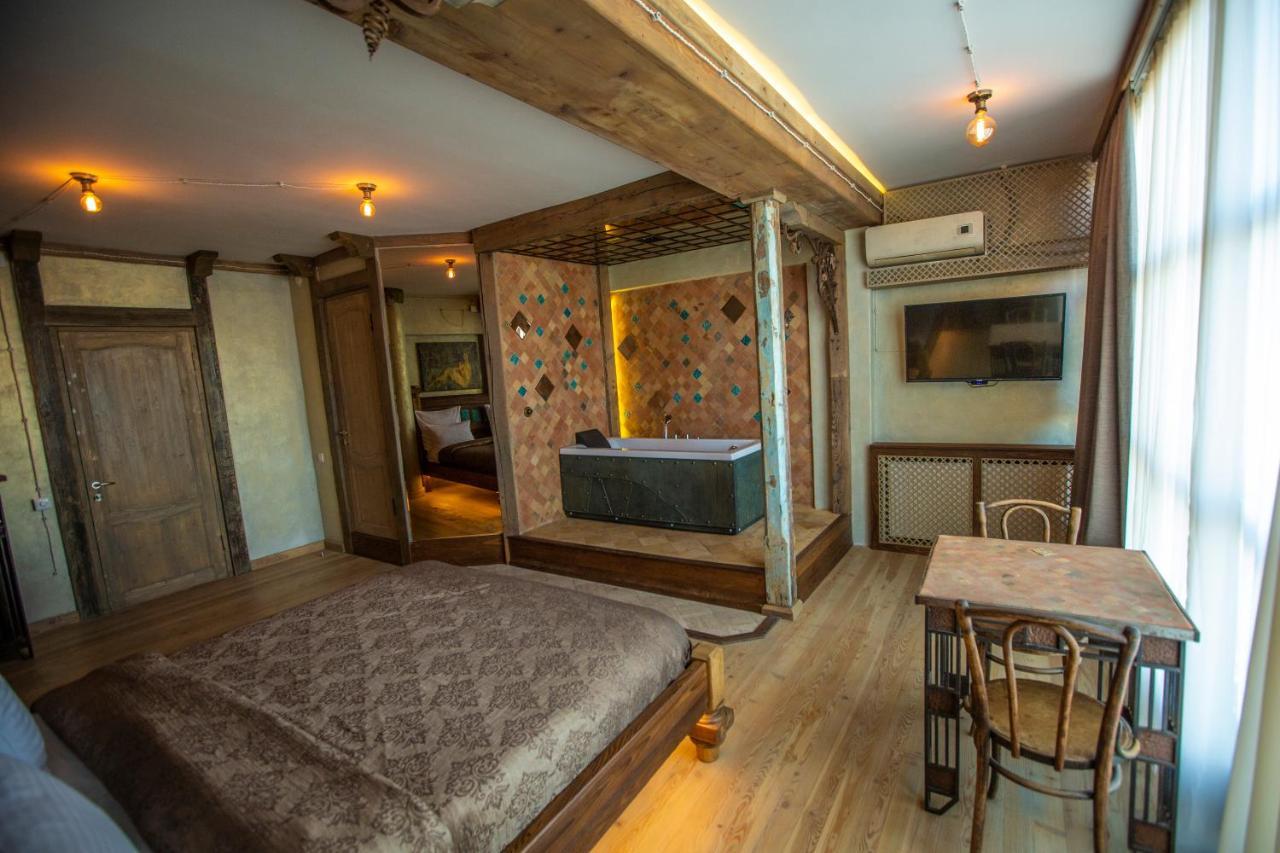 Artists Residence In Тбилиси Экстерьер фото