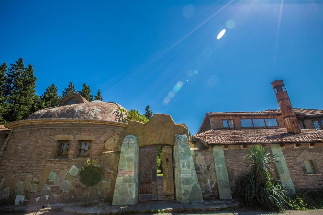 Artists Residence In Тбилиси Экстерьер фото